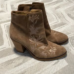 Lucky Brand Elenor 2 Suede Heeled Boots 9.5